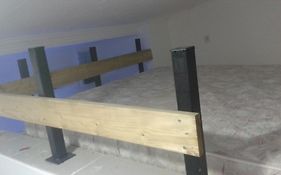 Small Apartment Private Bathroom Strong Wi-Fi
